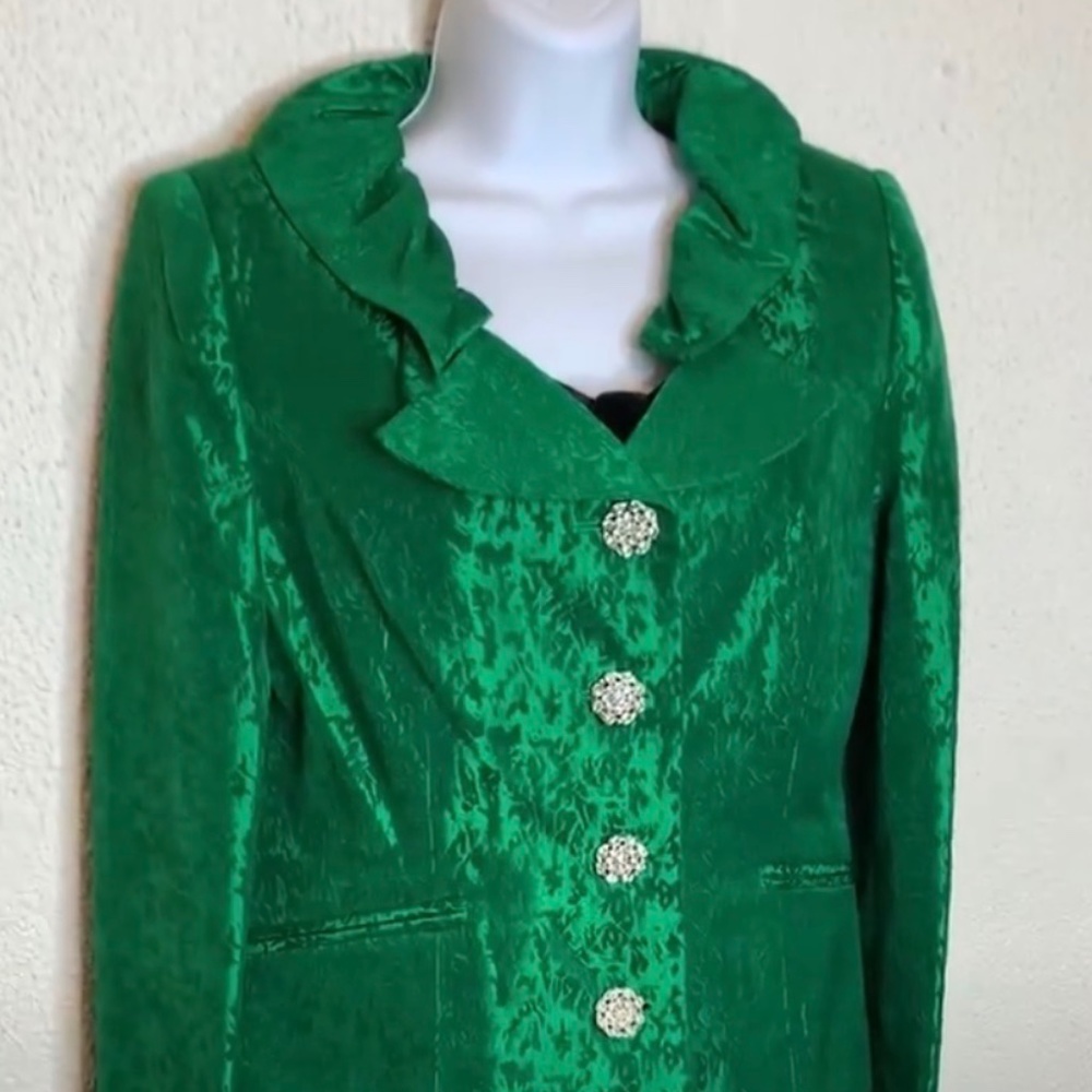 Emerald Green Women’s Skirt Suit Set Size 8